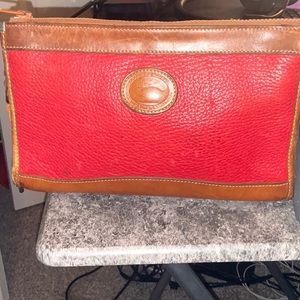 Dooney and Bourke Vintage Leather Zippered Bag.
